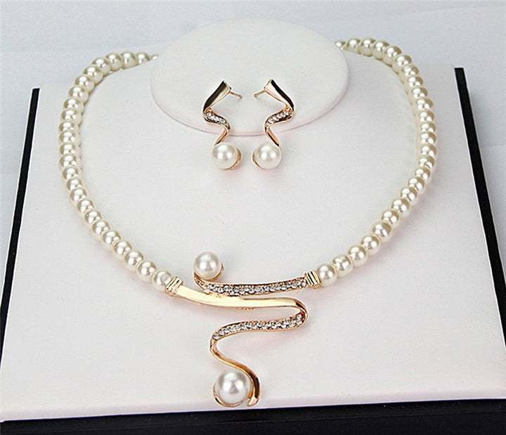 elegant Natural Pearl Set